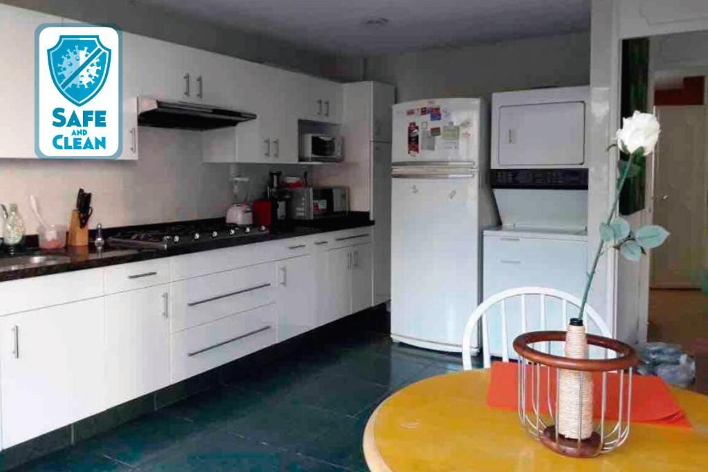 Departamento Maimonides Polanco * Mexiko-Stadt
